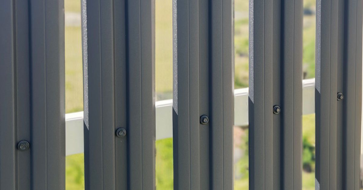 Kerítés-tervezés januárban: mit érdemes most eldönteni, hogy tavasszal már csak kivitelezz?