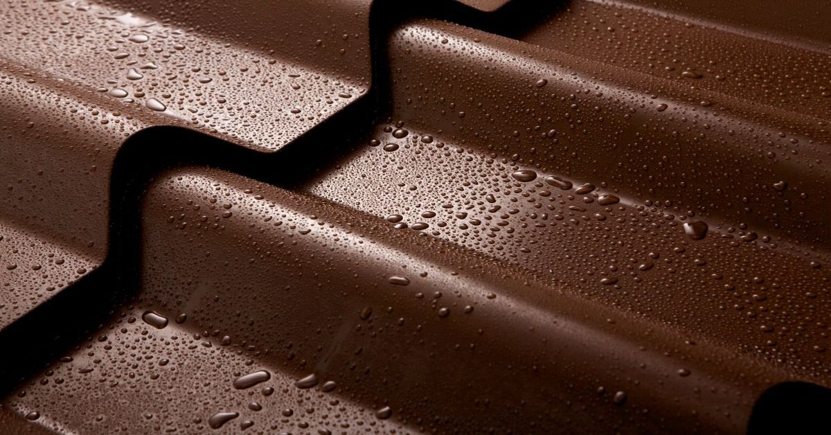 Mire figyelj a cserepeslemez választásakor? Miért fontos ez tavasszal?