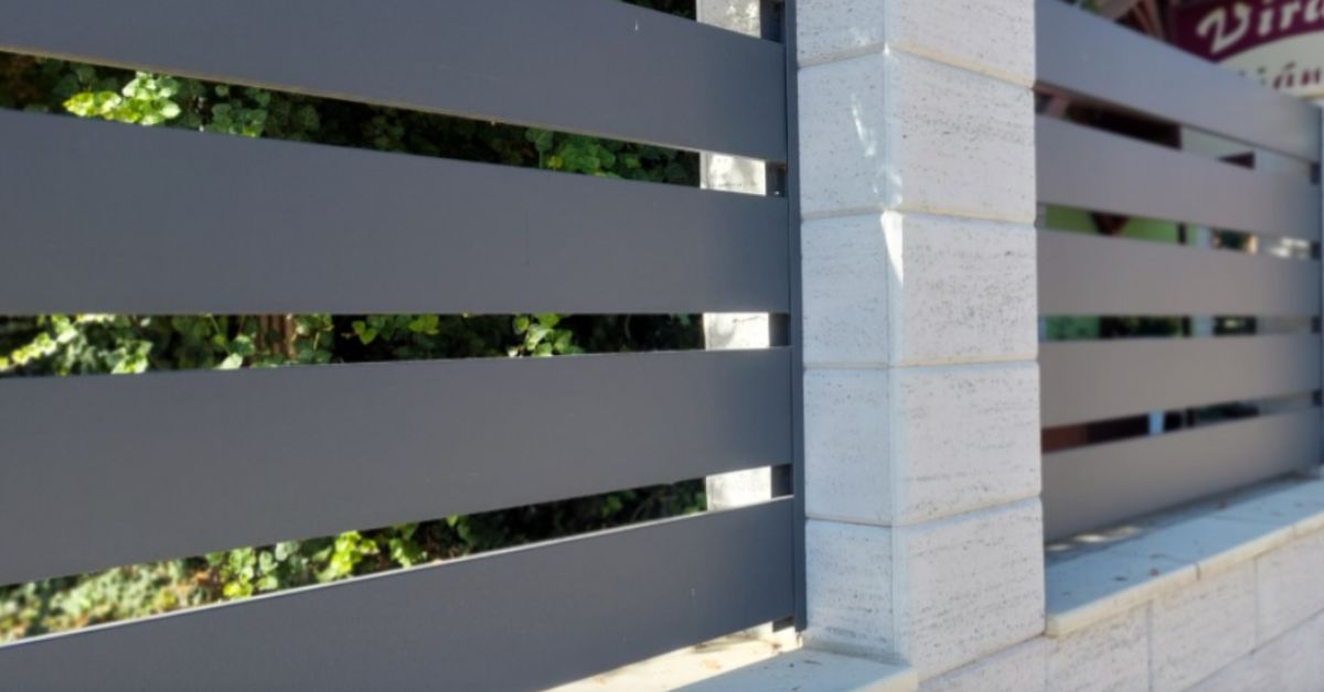 Tavaszi kerítésfelújítás, most érdemes belevágni