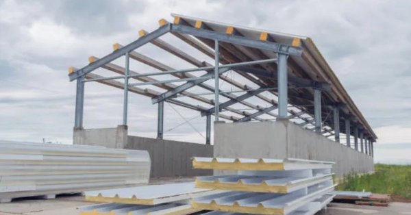 Teraszfedés és árnyékolás könnyűszerkezettel – megoldások nyárra