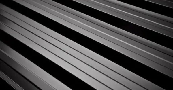 Milyen legyen a garázs vagy melléképület teteje? Gazdaságos megoldások a VANO-tól