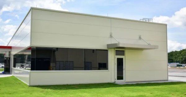 Szendvicspanel: gyors megoldás őszi ipari és mezőgazdasági építkezésekhez