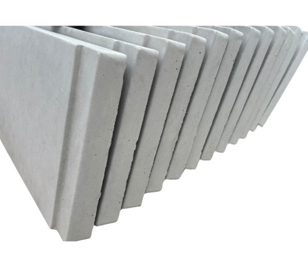 Beton lábazati elem