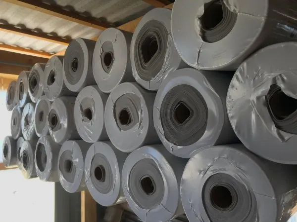 Páraáteresztő tetőfólia (135gr/m2)